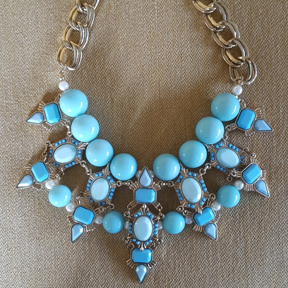 Gold and Lot's of Tourqous collar necklace